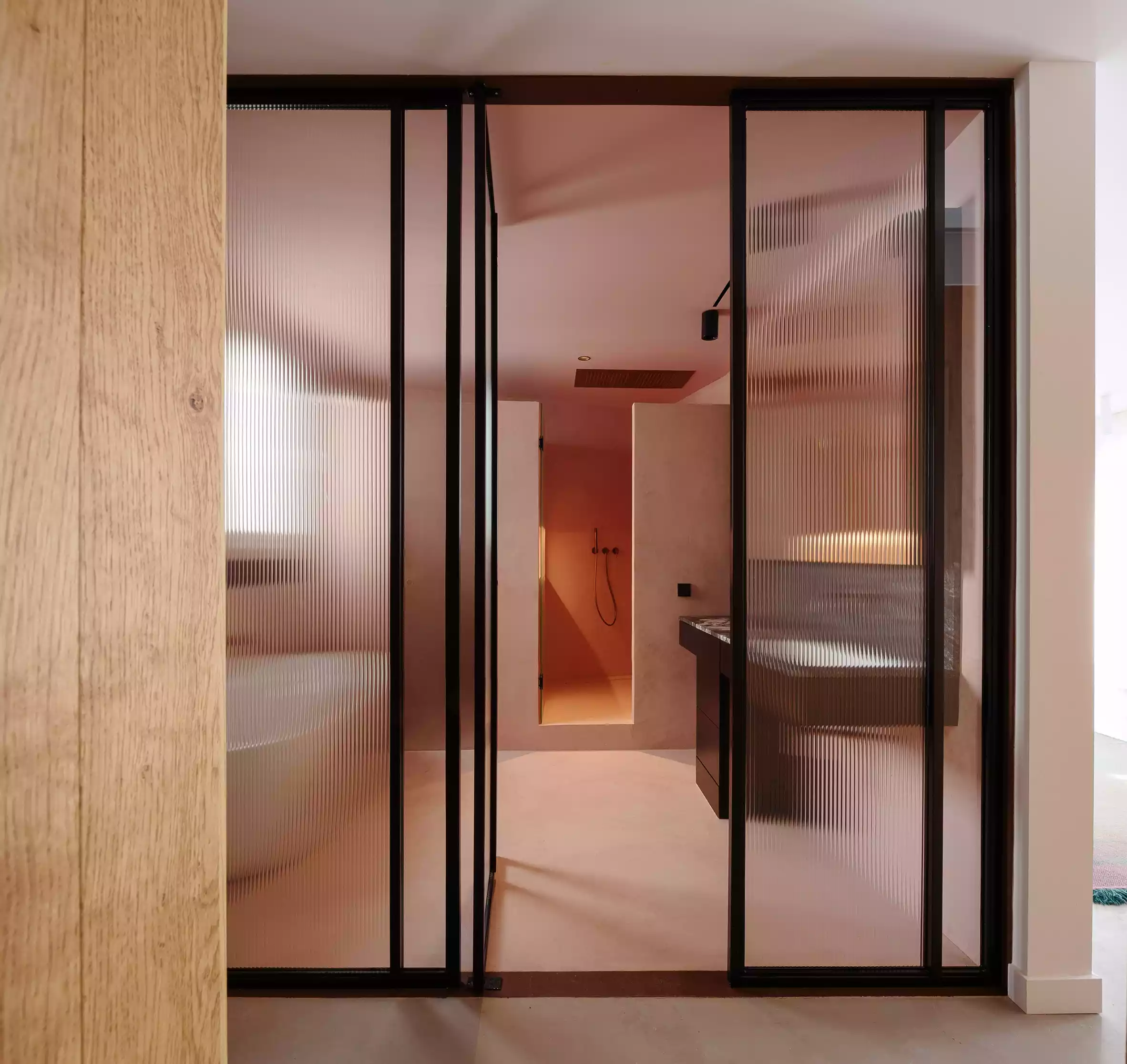 modern-bathroom-with-glass-sliding-doors